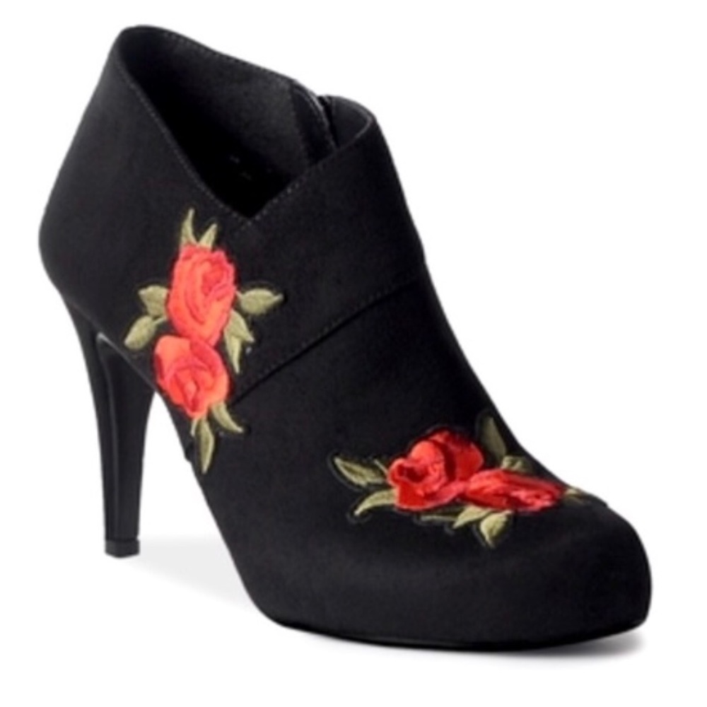 NEW IMPO FAUX SUEDE BLACK ROSE EMBROIDERED BOOT- 8